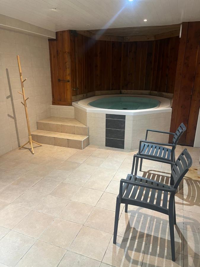 La Grange Auguste Avec Sauna Jacuzzi Веноск Экстерьер фото